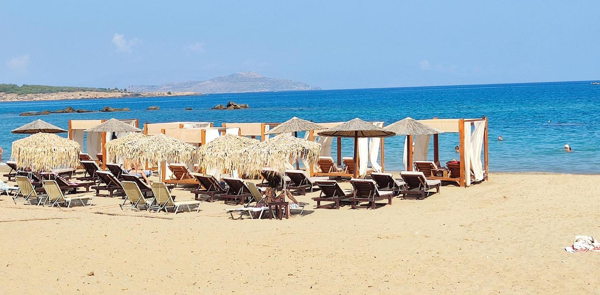 Aquadia Beach Apartment Chania  Bagian luar foto